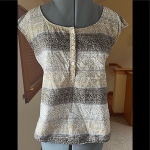 Patagonia 3 button shirt